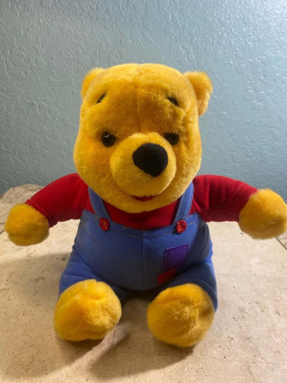 Vintage 1997 Mattel Disney Winnie the Pooh Hug 'N Wiggle Talking Plush